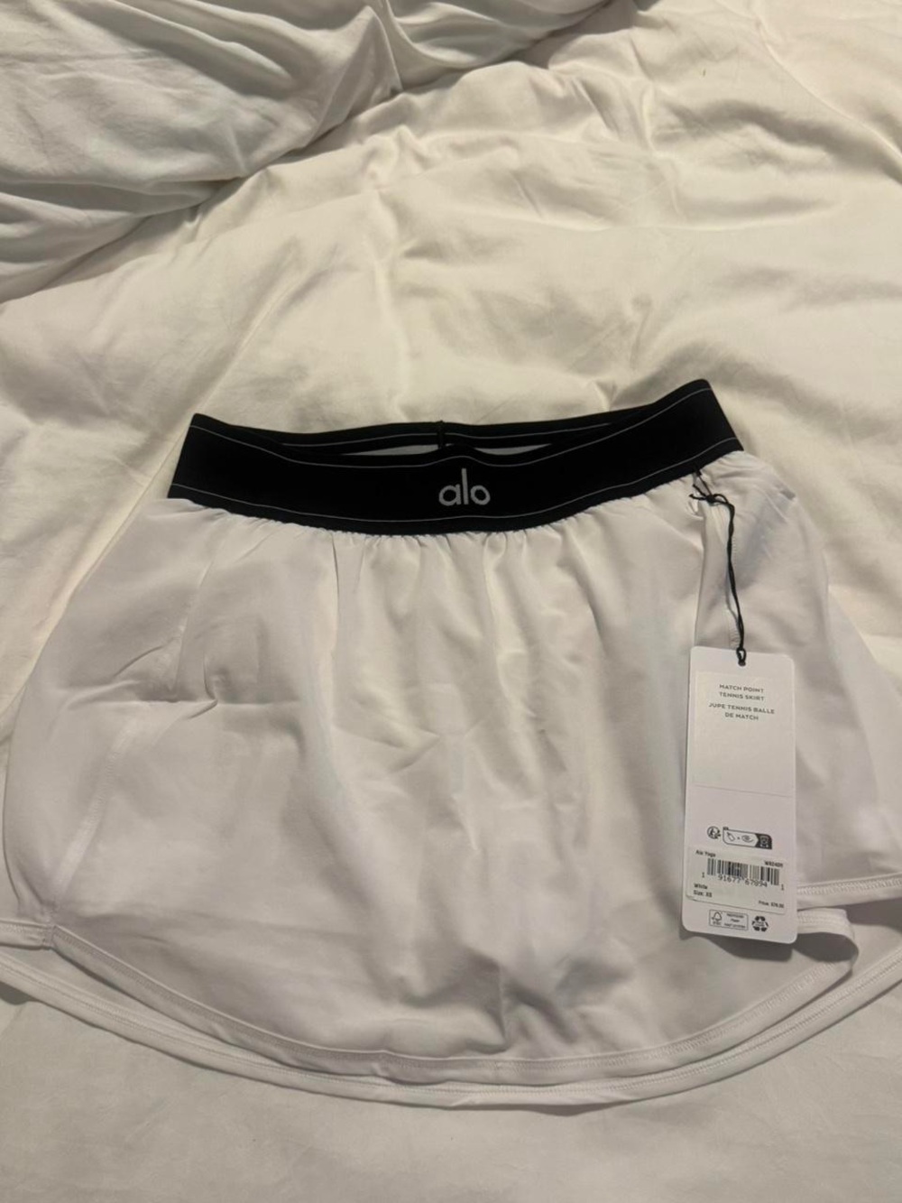 ALO Yoga White Mini Skort with Black Waistband
